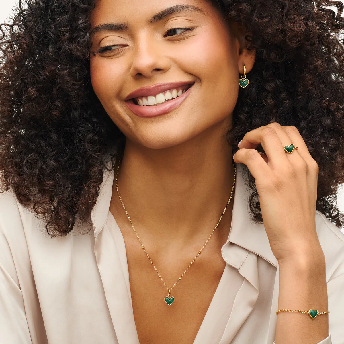 Green Quartz Heart Pendant (Gold) - Image 4