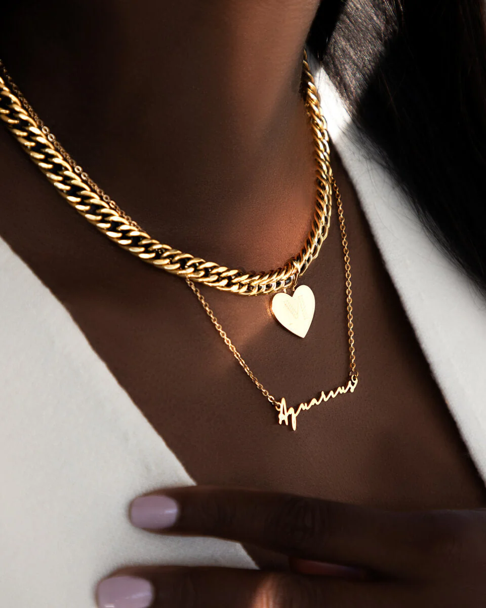 Heart Curb Chain Necklace (Gold) - Image 4